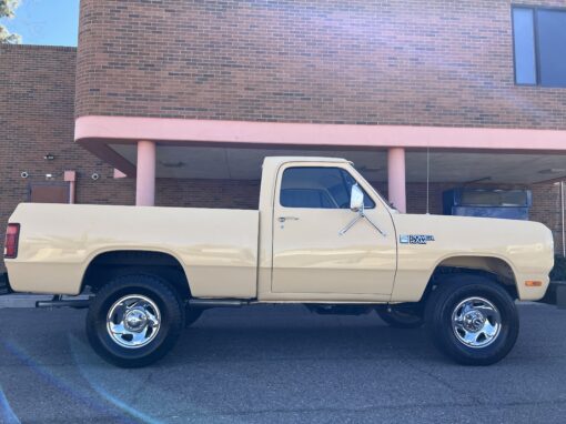 1982 Dodge Ram 150 4×4 Pickup Frame Off Restored