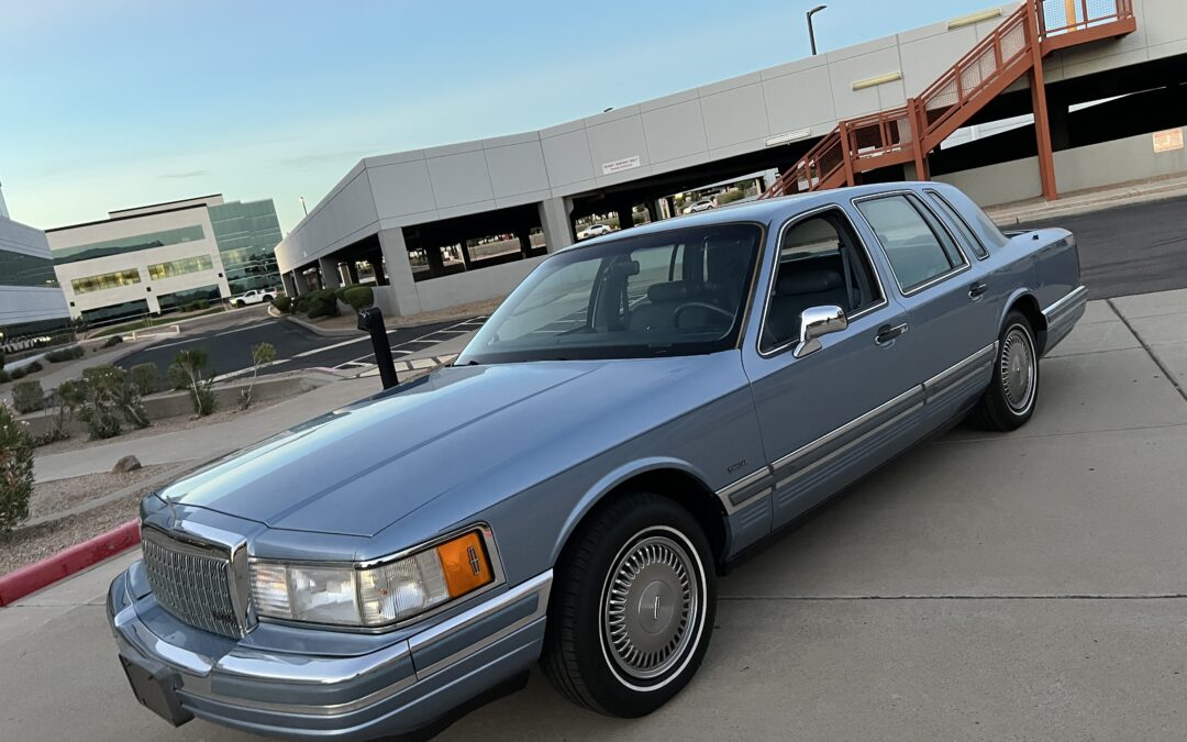 1990 Lincoln Town Car Executive