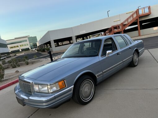 1990 Lincoln Town Car Executive